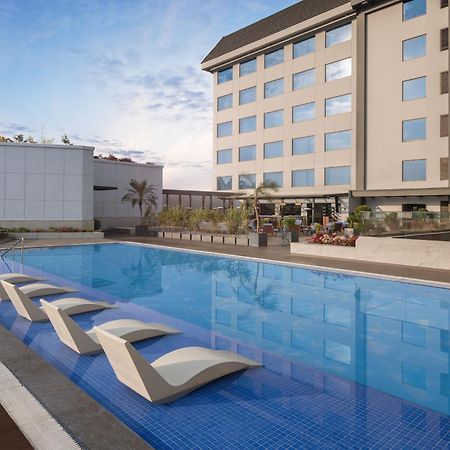 Hotel Courtyard By Marriott Shillong Exterior foto